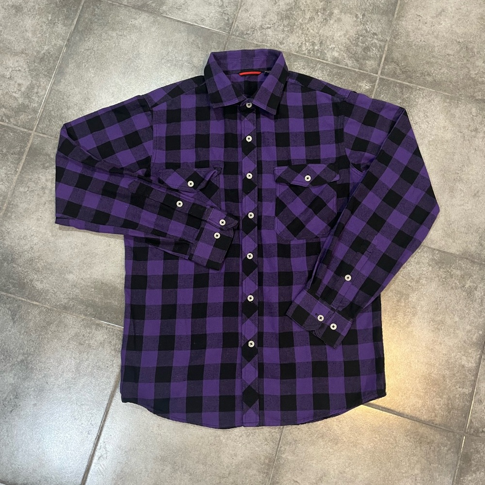 Design In Italy Men's Purple and Black Buffalo Plaid Long Sleeve Flannel Shirt